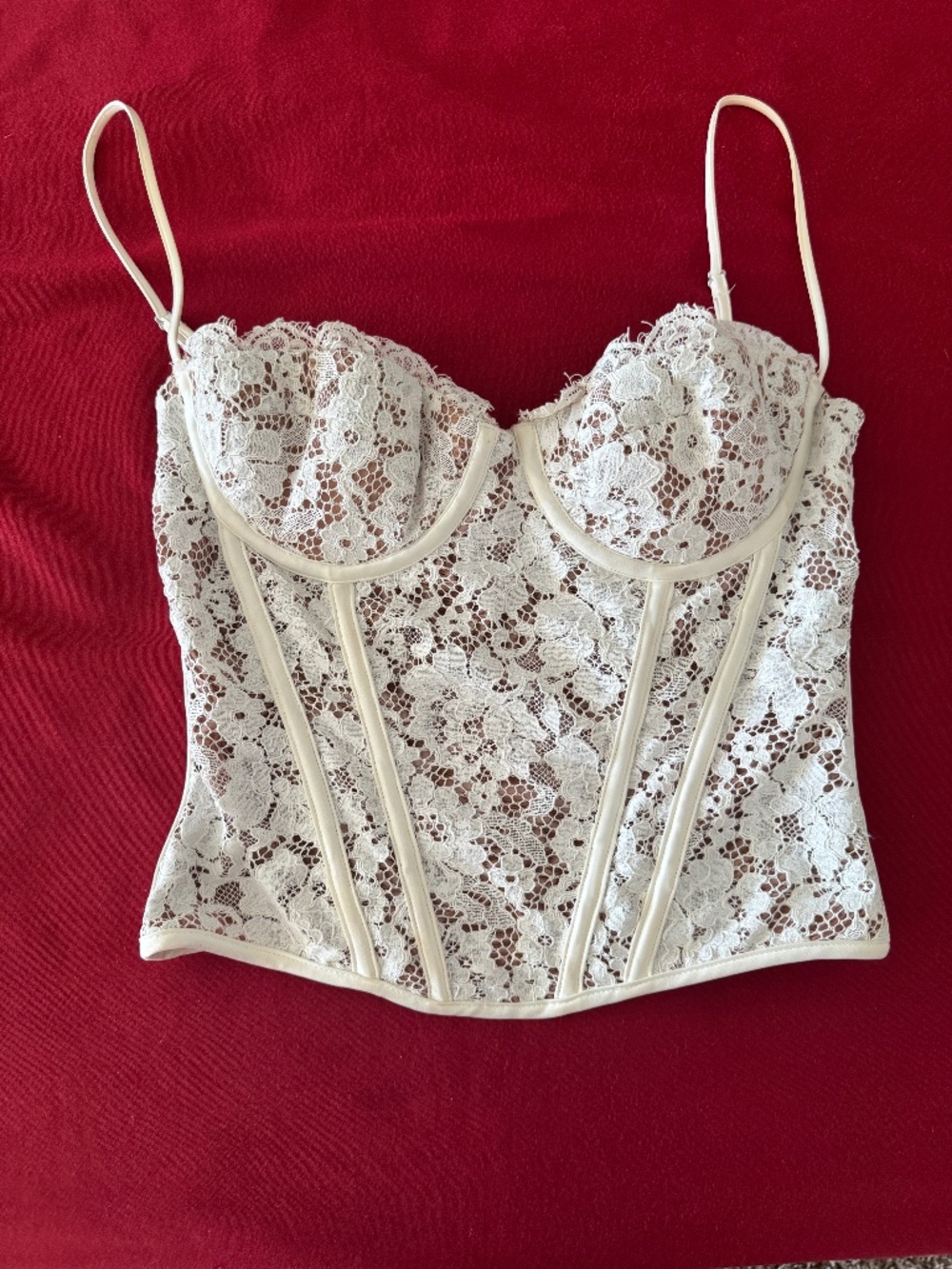 House Of CB - White lace corset size small plus cup